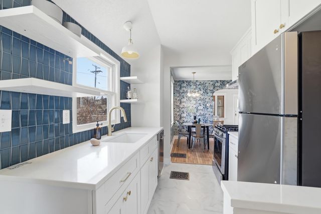 906 E 36th Street, Minneapolis, MN 55407