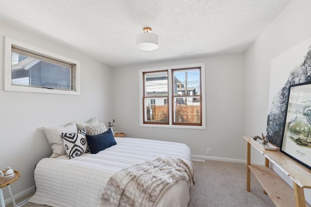 906 E 36th Street, Minneapolis, MN 55407