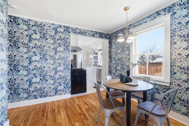 906 E 36th Street, Minneapolis, MN 55407