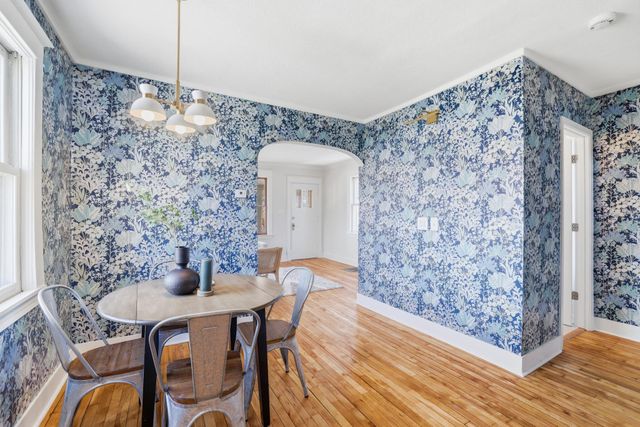 906 E 36th Street, Minneapolis, MN 55407