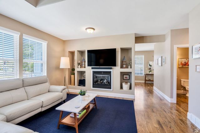 10306 S SILVER MINE RD, South Jordan, UT 84095
