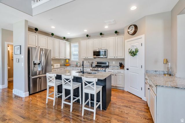 10306 S SILVER MINE RD, South Jordan, UT 84095