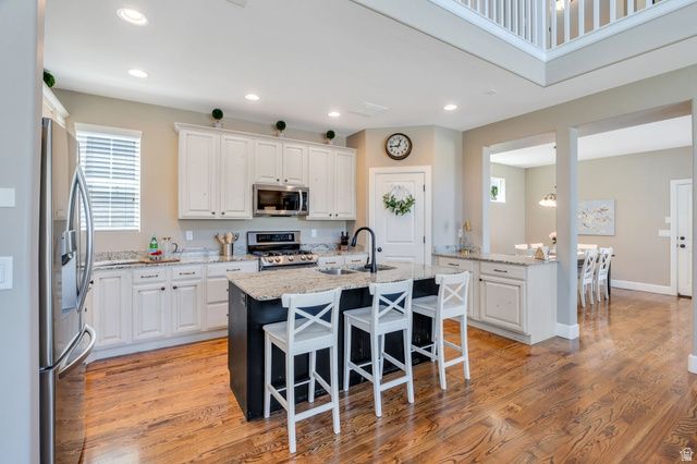 10306 S SILVER MINE RD, South Jordan, UT 84095