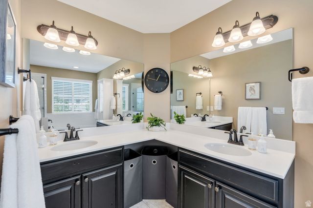 10306 S SILVER MINE RD, South Jordan, UT 84095