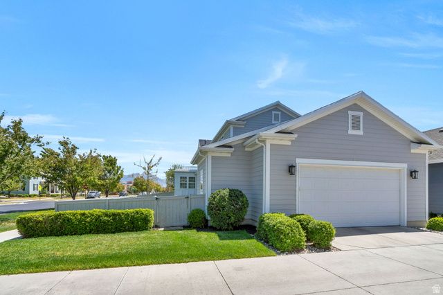 10306 S SILVER MINE RD, South Jordan, UT 84095