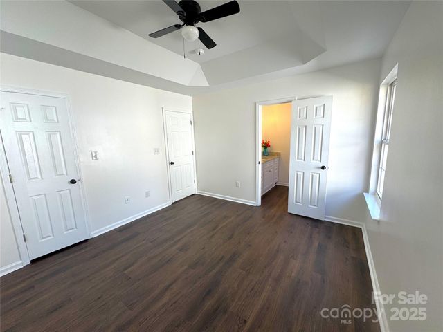 1135 Hannah Rae Court, Charlotte, NC 28214