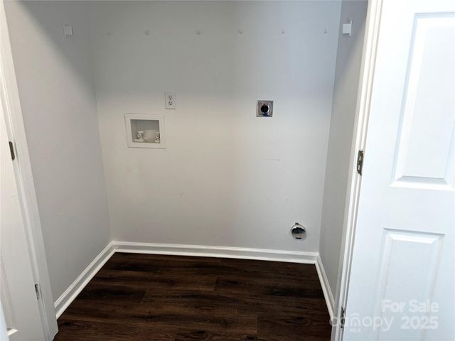 1135 Hannah Rae Court, Charlotte, NC 28214