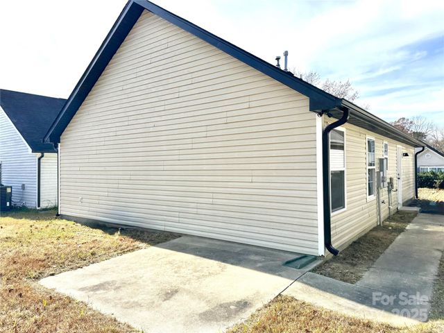 1135 Hannah Rae Court, Charlotte, NC 28214