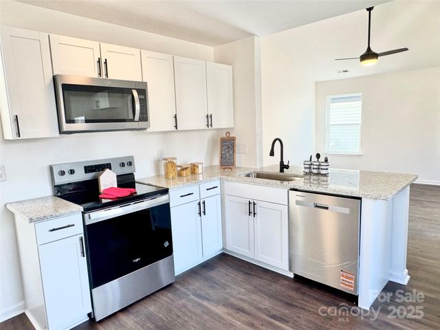 1135 Hannah Rae Court, Charlotte, NC 28214