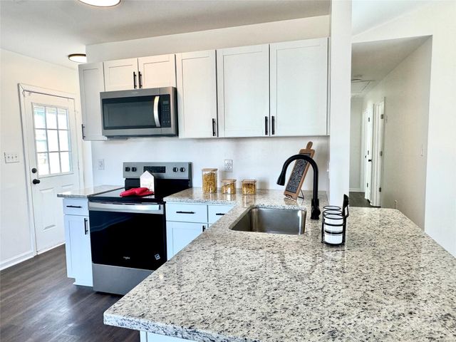 1135 Hannah Rae Court, Charlotte, NC 28214