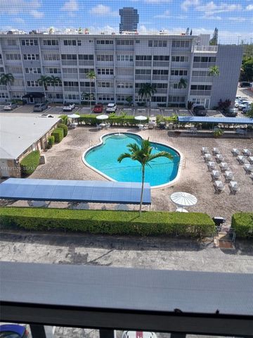 330 SE 2nd St 503E, Hallandale Beach, FL 33009