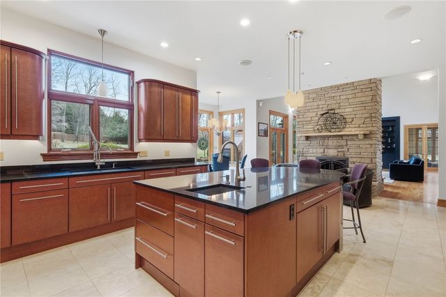 1653 Chapel Ridge, Adams Twp, PA 16046