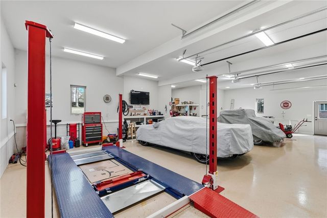 1653 Chapel Ridge, Adams Twp, PA 16046