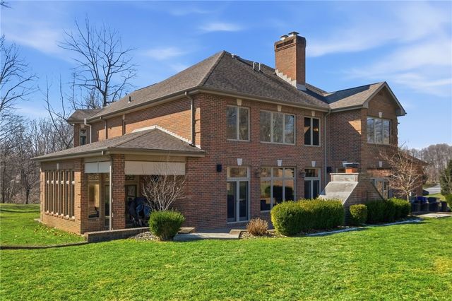 1653 Chapel Ridge, Adams Twp, PA 16046