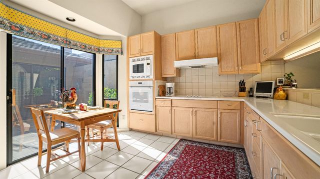 2479 MacArthur, Lodi, CA 95242