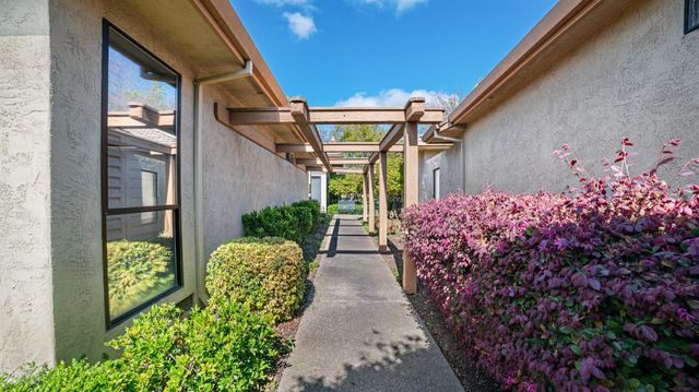 2479 MacArthur, Lodi, CA 95242