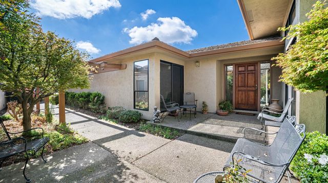 2479 MacArthur, Lodi, CA 95242