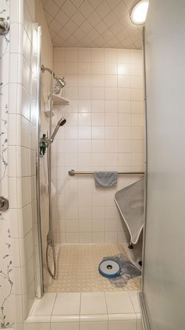 2479 MacArthur, Lodi, CA 95242