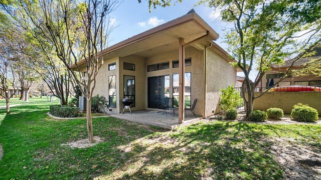 2479 MacArthur, Lodi, CA 95242