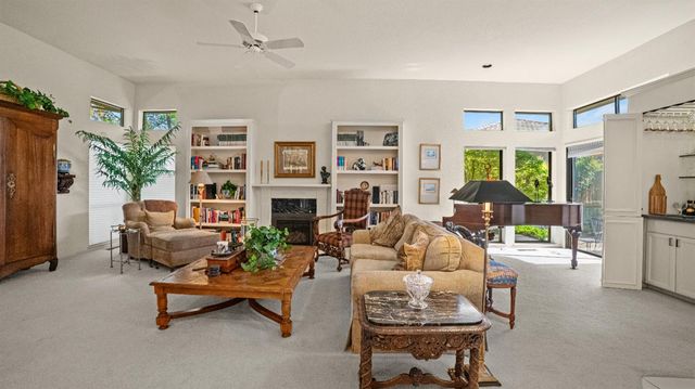 2479 MacArthur, Lodi, CA 95242