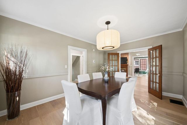 54 Winthrop Road, Columbus, OH 43214