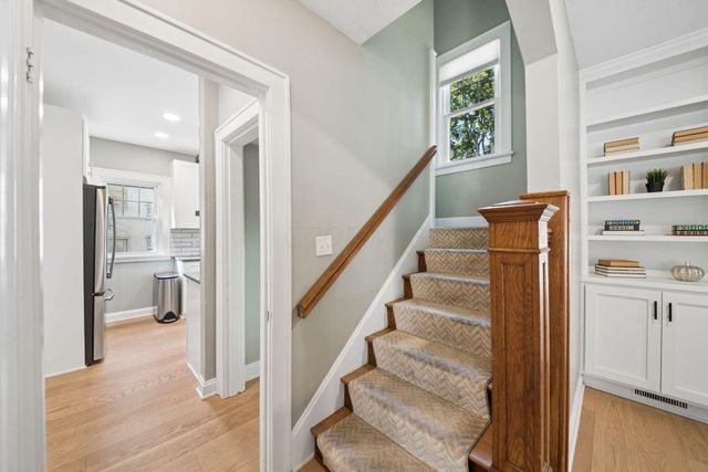 54 Winthrop Road, Columbus, OH 43214