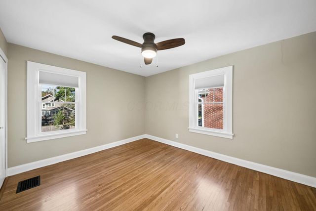 54 Winthrop Road, Columbus, OH 43214