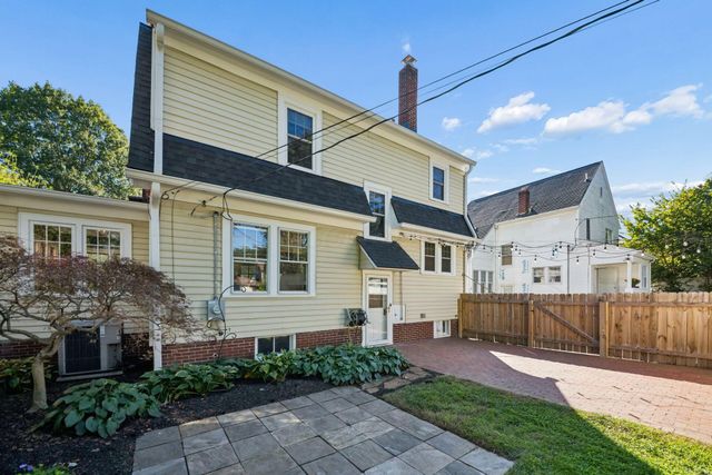 54 Winthrop Road, Columbus, OH 43214