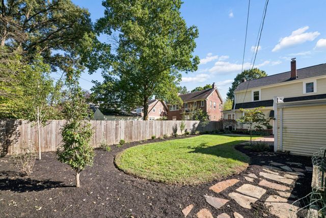 54 Winthrop Road, Columbus, OH 43214