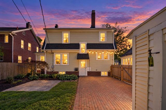 54 Winthrop Road, Columbus, OH 43214