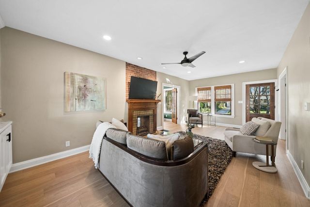 54 Winthrop Road, Columbus, OH 43214