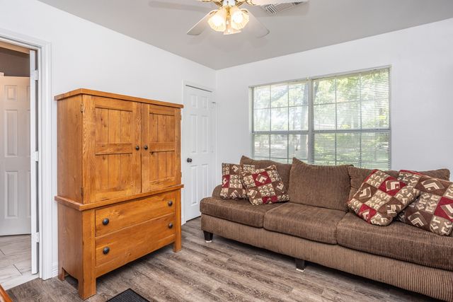 4823 County Road 211, Gainesville, TX 76240