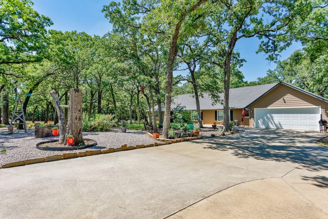 4823 County Road 211, Gainesville, TX 76240