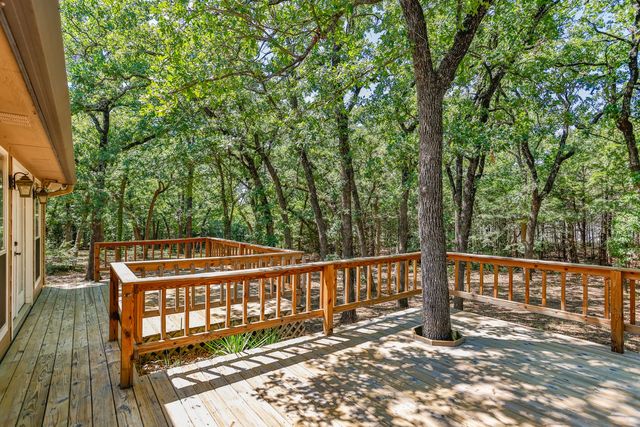 4823 County Road 211, Gainesville, TX 76240