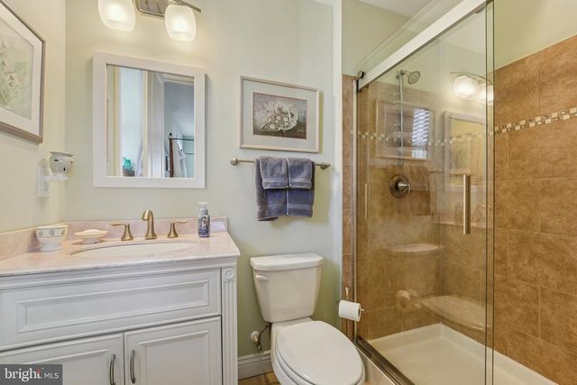 424 KATHERINE AVE, Baltimore, MD 21221