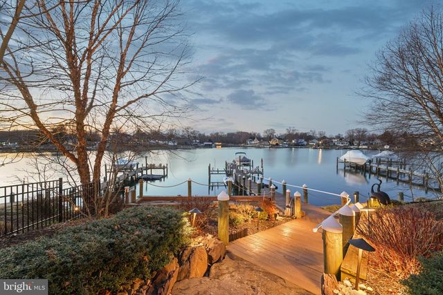 424 KATHERINE AVE, Baltimore, MD 21221