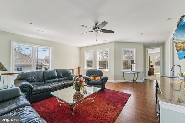 424 KATHERINE AVE, Baltimore, MD 21221