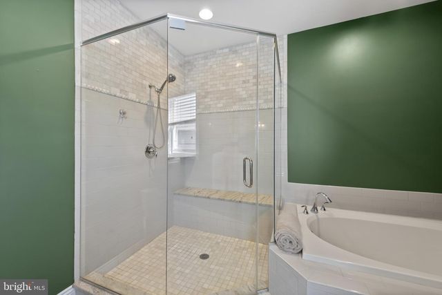 424 KATHERINE AVE, Baltimore, MD 21221