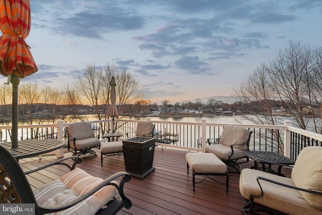 424 KATHERINE AVE, Baltimore, MD 21221