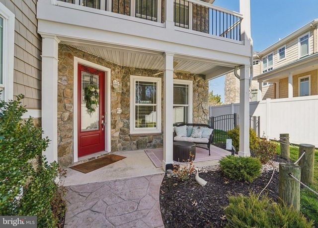 424 KATHERINE AVE, Baltimore, MD 21221