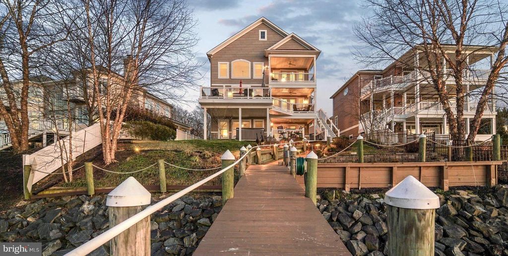 424 KATHERINE AVE, Baltimore, MD 21221