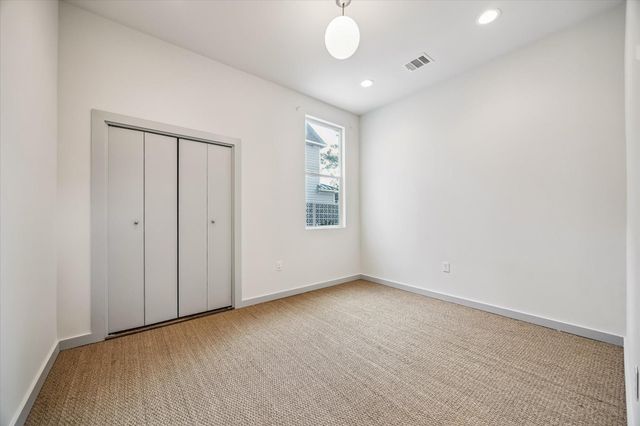 1562 Cheshire Lane, Houston, TX 77018