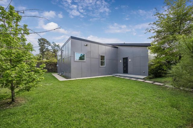 1562 Cheshire Lane, Houston, TX 77018
