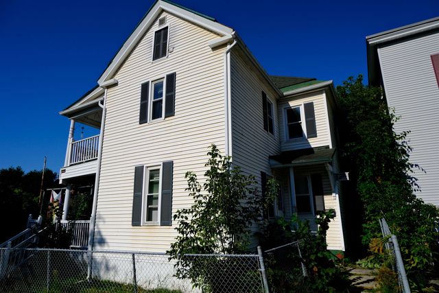 122 North Avenue, St. Johnsbury, VT 05819