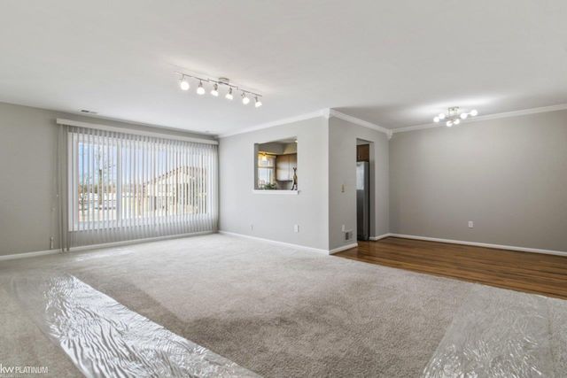 408 Country Club Drive, Saint Clair Shores, MI 48082