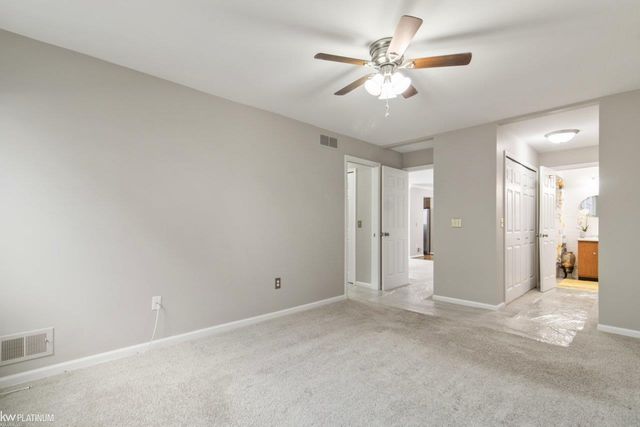 408 Country Club Drive, Saint Clair Shores, MI 48082