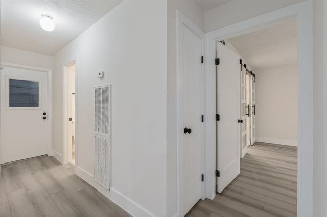 8 Dewthread Court, The Woodlands, TX 77380