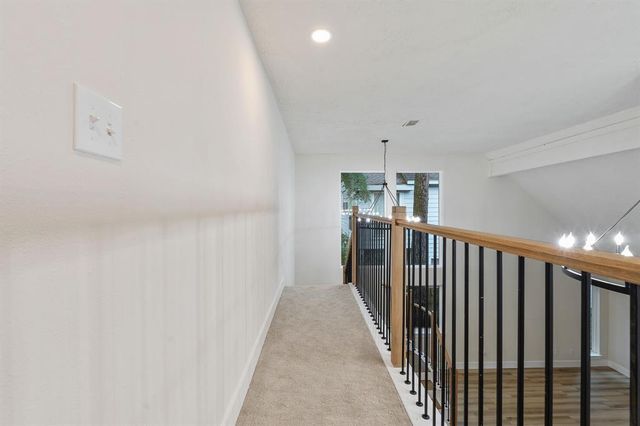 8 Dewthread Court, The Woodlands, TX 77380
