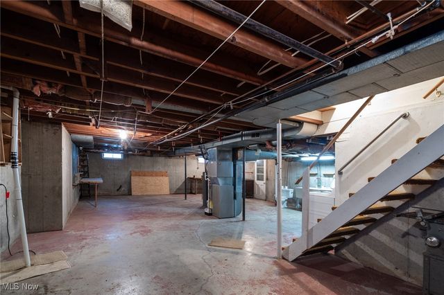 401 Louisiana Avenue, Elyria, OH 44035