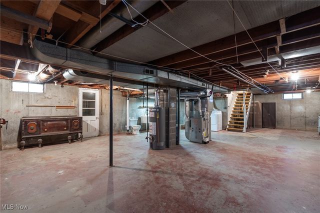 401 Louisiana Avenue, Elyria, OH 44035